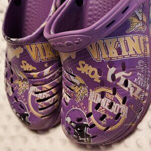 Foco Viking Crocs Size M(9/10)